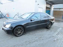 Gebraucht 2001 Mercedes C180 Avantgarde Limousine | 2.100 € (Guter Preis)