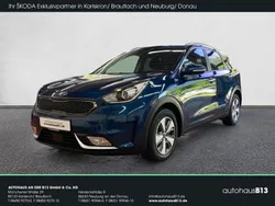 Ozeanblau metallic Gebraucht 2018 Kia Niro Vision SUV | 17.450 € (Fairer Preis)
