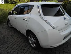 Weiß Gebraucht 2015 Nissan Leaf Acenta Kleinwagen | 5.255 € (Guter Preis)