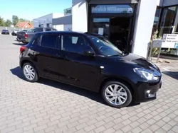 Cosmic black (metallic) Gebraucht 2023 Suzuki Swift Kleinwagen | 14.980 € (Fairer Preis)