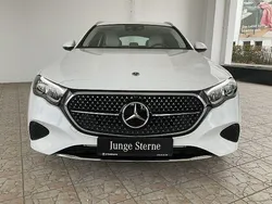 Manufaktur lack manufaktur opa Gebraucht 2023 Mercedes E220 Avantgarde Kombi | 46.886 € (Guter Preis)