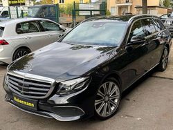 Schwarz Gebraucht 2016 Mercedes E220 Limousine | 20.990 € (Fairer Preis)