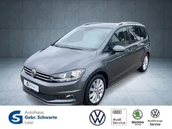 Grau Gebraucht 2019 VW Touran Comfortline Van / Kleinbus | 23.880 € (Fairer Preis)