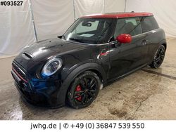 Midnight black 2 (metallic) Gebraucht 2022 Mini John Cooper Works Kleinwagen | 29.350 € (Fairer Preis)