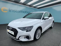 Weiß Gebraucht 2022 Audi A3 e-tron Kleinwagen | 26.649 €