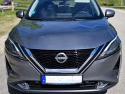 Grau Gebraucht 2023 Nissan Qashqai Acenta SUV | 27.200 € (Teuer)