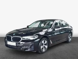 Schwarz Gebraucht 2022 BMW 520 Sport Line Limousine | 36.311 € (Fairer Preis)