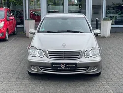 Silber Gebraucht 2004 Mercedes C180 Limousine | 3.590 € (Fairer Preis)