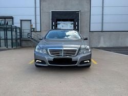 Grau Gebraucht 2009 Mercedes E500 Avantgarde Limousine | 13.999 € (Superpreis)