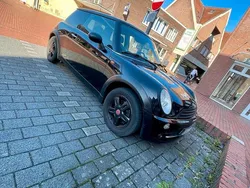 Schwarz Gebraucht 2005 Mini ONE Kleinwagen | 2.700 € (Fairer Preis)