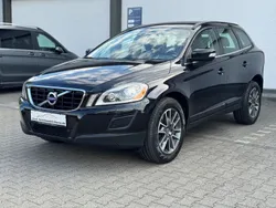 Black sapphire / metallic Gebraucht 2013 Volvo XC60 Pro SUV | 13.490 € (Fairer Preis)