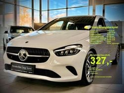 Weiß Gebraucht 2024 Mercedes B200 Progressive Van / Kleinbus | 29.999 € (Guter Preis)