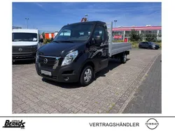 Black metallic Neu 2025 Nissan Interstar N-Connecta Van | 33.290 €