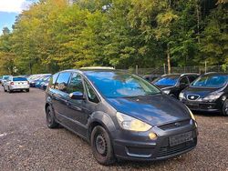 Grau Gebraucht 2007 Ford S-MAX Trend Van | 3.000 € (Fairer Preis)