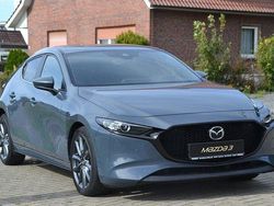 Grau Gebraucht 2019 Mazda 3 Selection Limousine | 19.350 € (Etwas zu teuer)