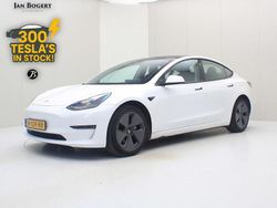 Weiß Gebraucht 2021 Tesla Model 3 Standard Range Limousine | 23.900 € (Etwas zu teuer)