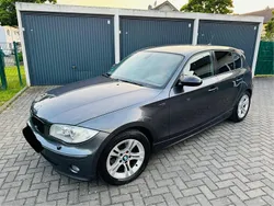Grau Gebraucht 2004 BMW 120 Kleinwagen | 3.499 €