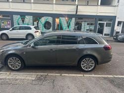 Grau Gebraucht 2016 Opel Insignia Kombi | 7.500 € (Fairer Preis)
