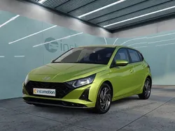 Grün Gebraucht 2024 Hyundai i20 Kleinwagen | 20.149 € (Fairer Preis)