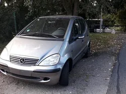 Silber Gebraucht 2004 Mercedes A160 Classic Van / Kleinbus | 1.750 € (Fairer Preis)