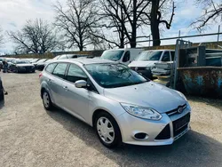 Silber Gebraucht 2013 Ford Focus Trend Kombi | 1.650 € (Guter Preis)