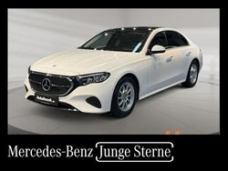 Weiß Gebraucht 2024 Mercedes E200 Avantgarde Limousine | 49.969 € (Teuer)