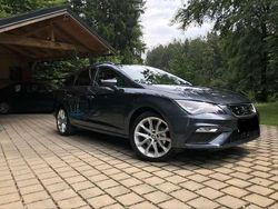 Grau Gebraucht 2020 Seat Leon ST Kombi | 15.900 € (Teuer)