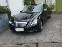 Schwarz Gebraucht 2010 Mercedes E220 Limousine | 9.500 € (Etwas zu teuer)