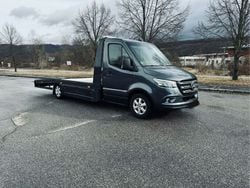 Grau Gebraucht 2018 Mercedes Sprinter Van | 39.200 €