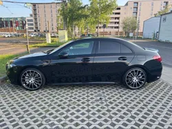 Schwarz Gebraucht 2021 Mercedes A35 AMG AMG Limousine | 35.900 € (Superpreis)
