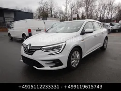 Weiß Gebraucht 2023 Renault Mégane GrandTour Business Kombi | 14.200 € (Superpreis)