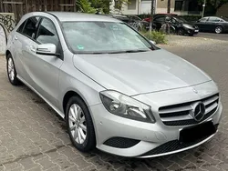 Silber Gebraucht 2015 Mercedes A180 Edition Limousine | 12.600 € (Guter Preis)