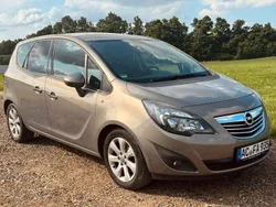 Gold Gebraucht 2010 Opel Meriva Innovation Van / Kleinbus | 2.599 € (Guter Preis)