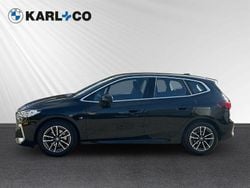 Schwarz Gebraucht 2023 BMW 218 Active Tourer M Sport Van / Kleinbus | 26.560 € (Superpreis)