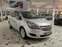Silber Gebraucht 2016 Opel Meriva Van / Kleinbus | 7.980 € (Fairer Preis)