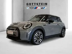 Moonwalk grey () Gebraucht 2022 Mini Cooper SE Classic Kleinwagen | 20.490 € (Etwas zu teuer)