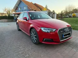 Rot Gebraucht 2020 Audi A3 Sportback e-tron Limousine | 18.399 € (Guter Preis)