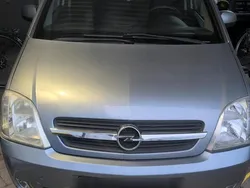 Grau Gebraucht 2003 Opel Meriva Cosmo Van / Kleinbus | 1.500 € (Fairer Preis)