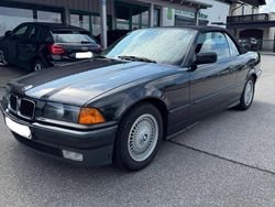 Schwarz Gebraucht 1993 BMW 325 Cabriolet Basis Cabrio | 9.799 €