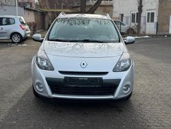 Silber Gebraucht 2011 Renault Clio GrandTour Kombi | 4.499 € (Etwas zu teuer)