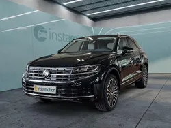 Schwarz Gebraucht 2024 VW Touareg SUV | 76.249 € (Teuer)