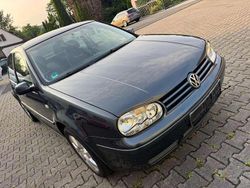 Blau Gebraucht 2003 VW Golf IV Trendline Limousine | 3.190 € (Etwas zu teuer)