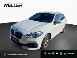 Alpinweiss (weiß) Gebraucht 2022 BMW 118 Advantage Kleinwagen | 17.850 € (Guter Preis)