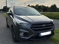 Grau Gebraucht 2018 Ford Kuga ST-Line SUV | 16.490 € (Guter Preis)
