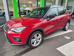 "desire" rot Gebraucht 2021 Seat Arona FR SUV | 22.880 € (Fairer Preis)