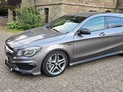 Grau Gebraucht 2015 Mercedes CLA45 AMG Shooting Brake AMG Kombi | 28.000 € (Etwas zu teuer)