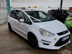 Weiß Gebraucht 2013 Ford S-MAX Titanium S Van / Kleinbus | 9.999 € (Teuer)