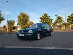 Grün Gebraucht 2003 Opel Vectra GTS Limousine | 3.600 € (Teuer)