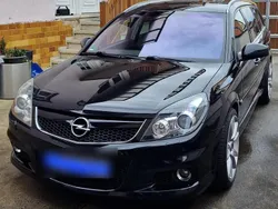 Schwarz Gebraucht 2006 Opel Vectra OPC Kombi | 6.000 €