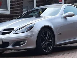 Silber Gebraucht 2004 Mercedes SLK200 Style Cabrio | 8.450 €